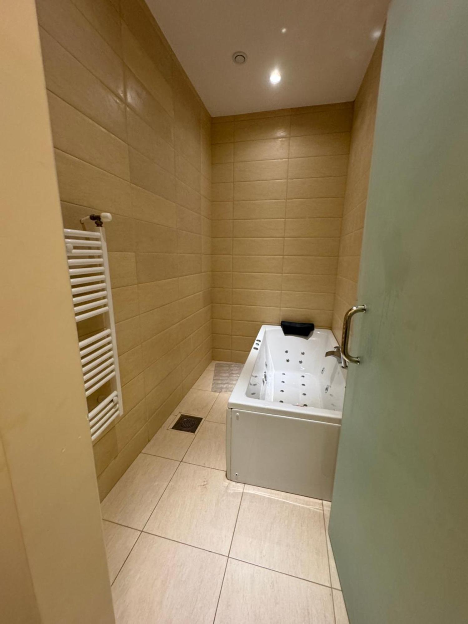Le Zenith Hotel Oran Buitenkant foto