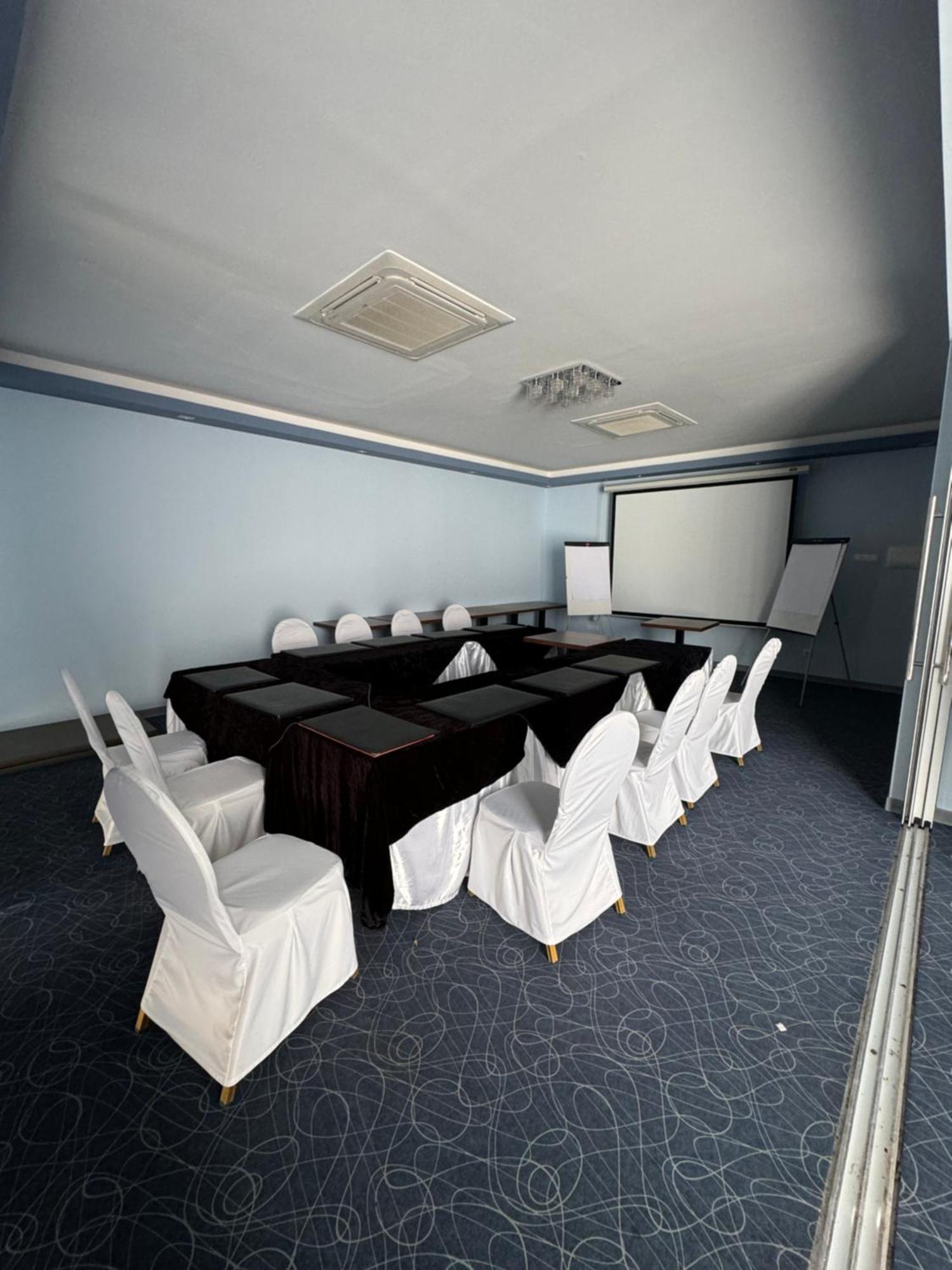 Le Zenith Hotel Oran Buitenkant foto