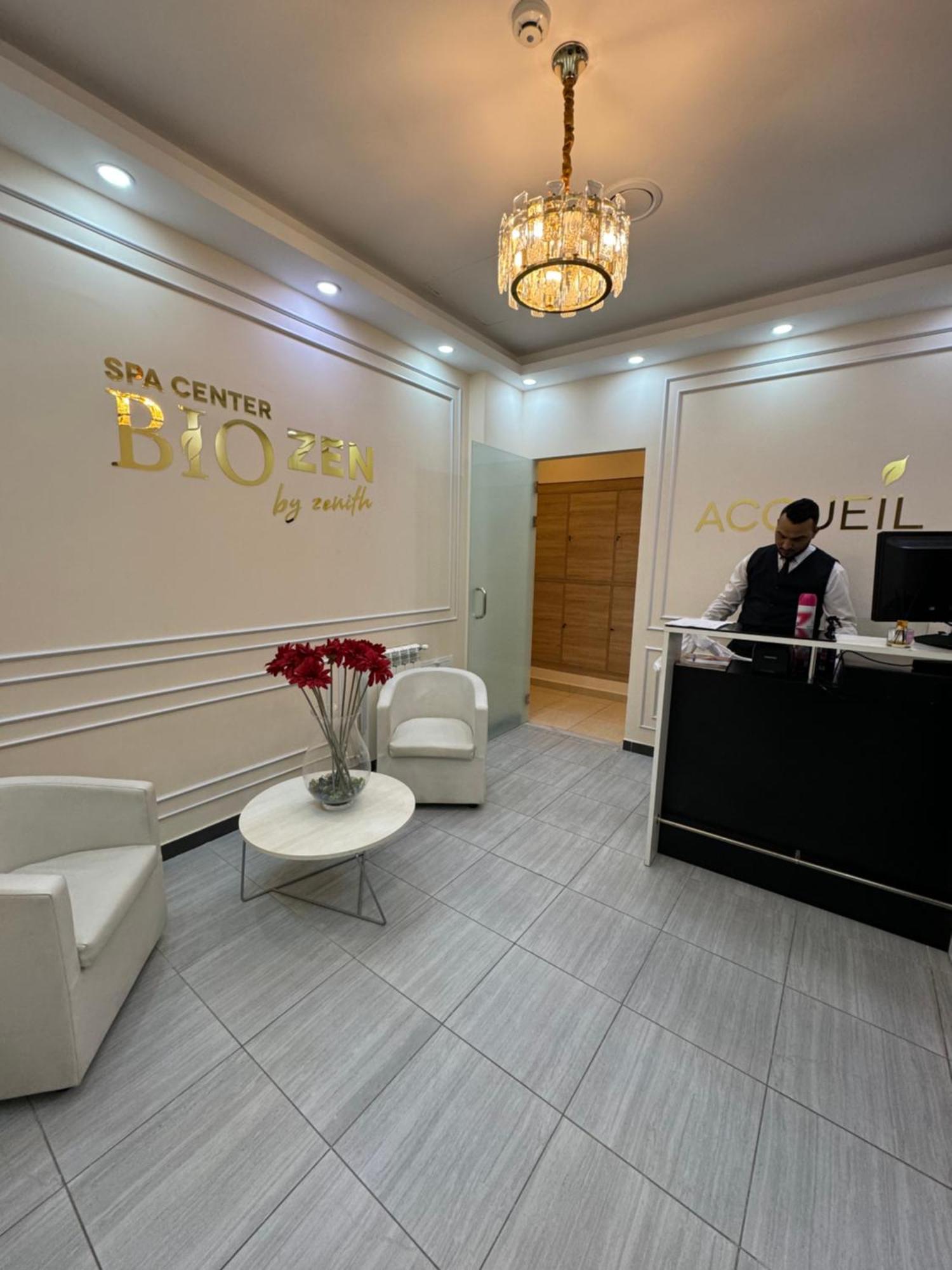 Le Zenith Hotel Oran Buitenkant foto