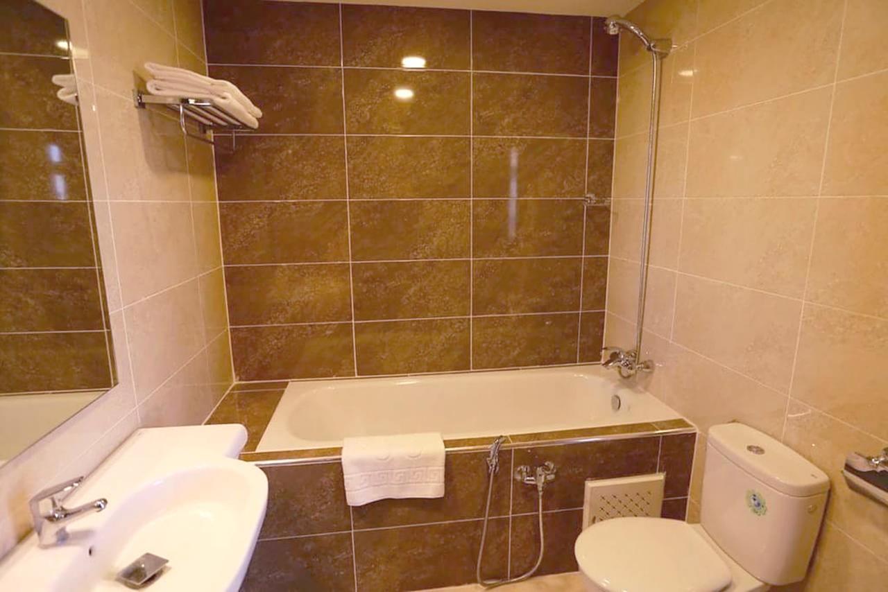 Le Zenith Hotel Oran Buitenkant foto