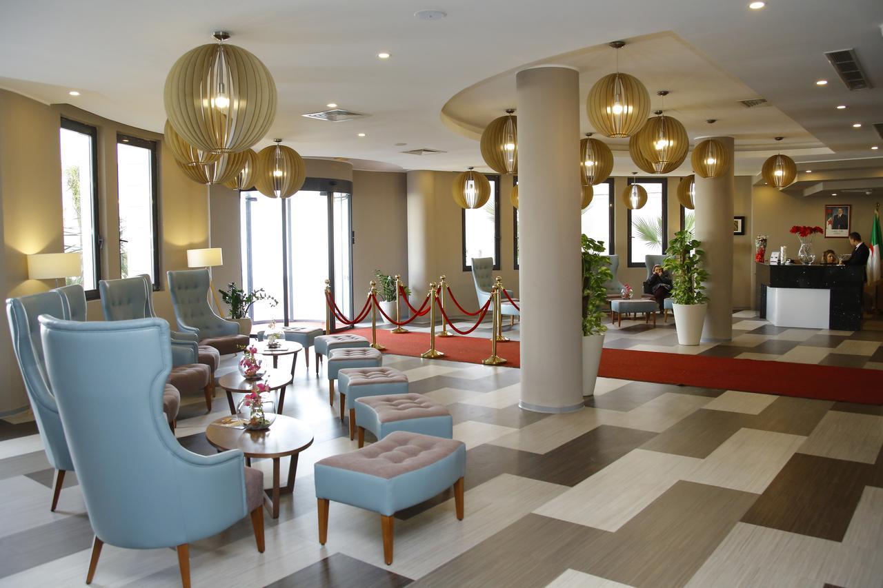Le Zenith Hotel Oran Buitenkant foto